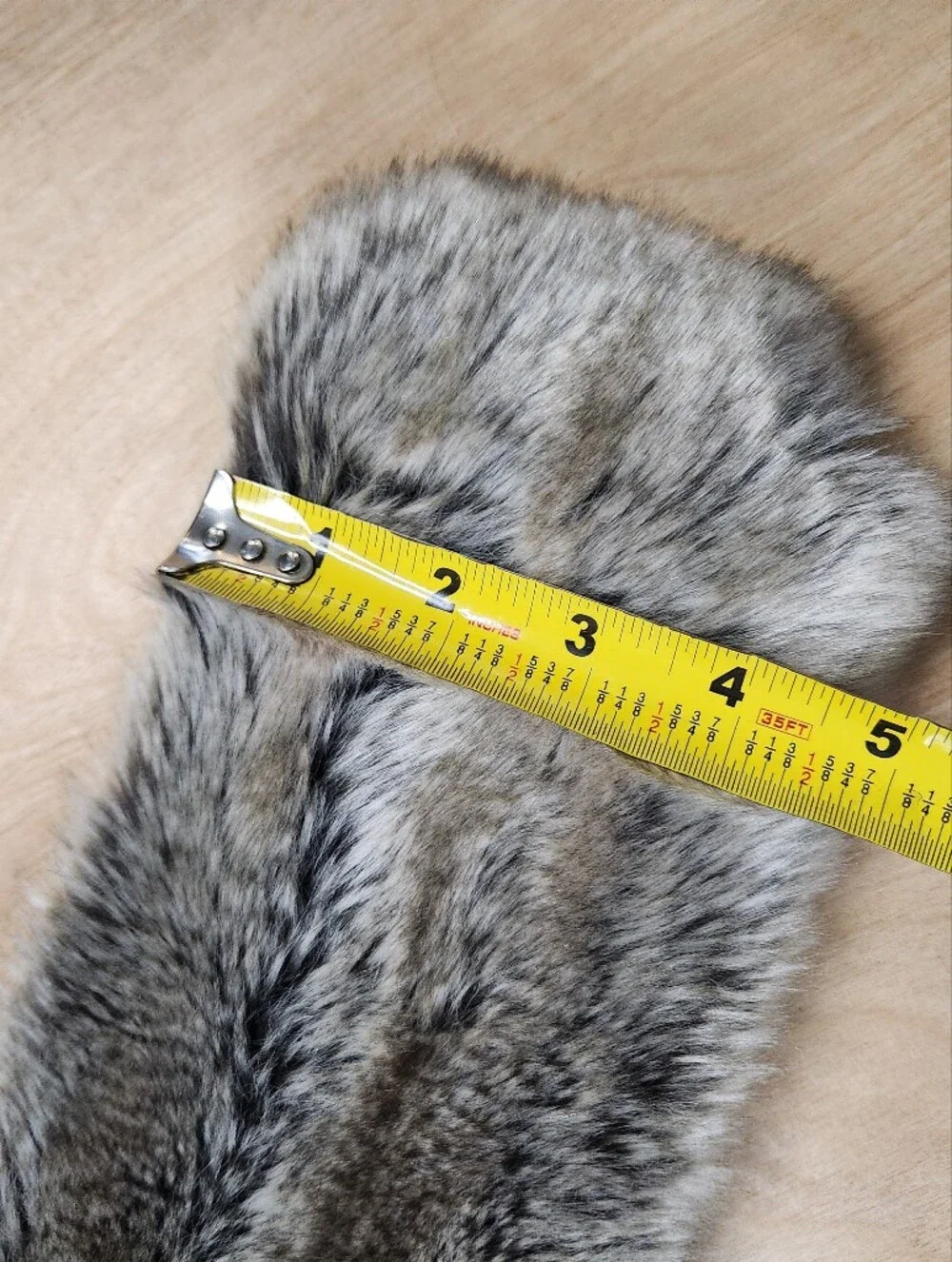 R.H. Faux Fur Scarf Wrap in Gray 53